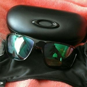 Oakleys Sunglasses